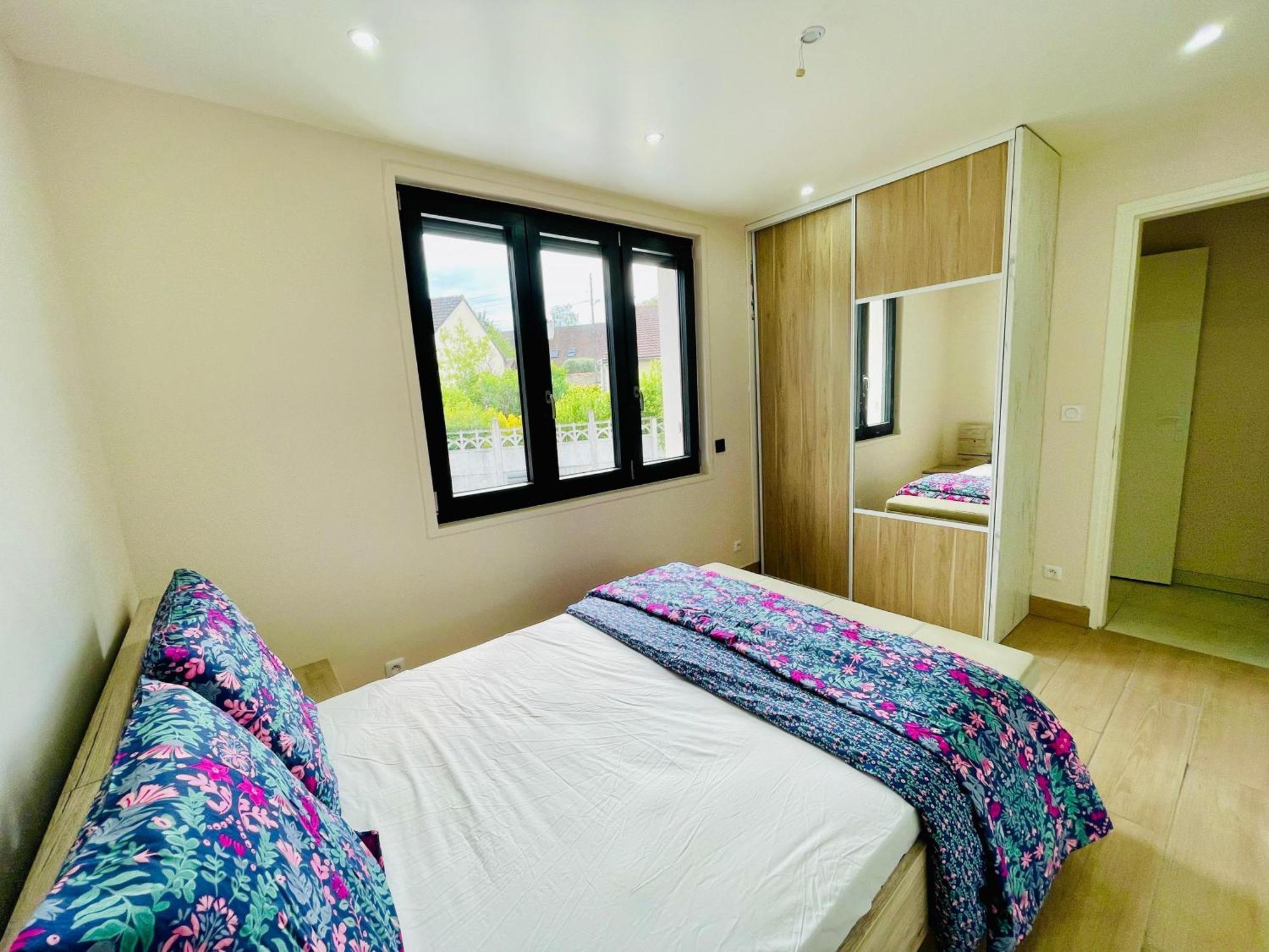 Stylish, Calm And Green Home Stay Saint-Fargeau-Ponthierry Kültér fotó